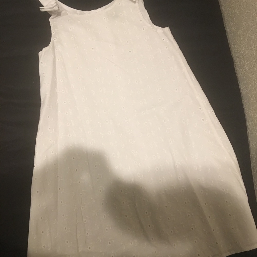White dress girls